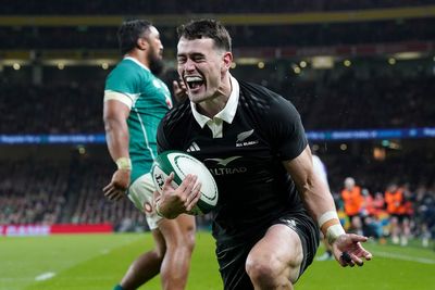 Ireland 13-23 New Zealand: All Blacks earn Autumn Nations Series win to end Irish unbeaten run in Dublin