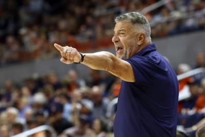 Auburn Basketball Flight Grounded Due To In-Flight Altercation