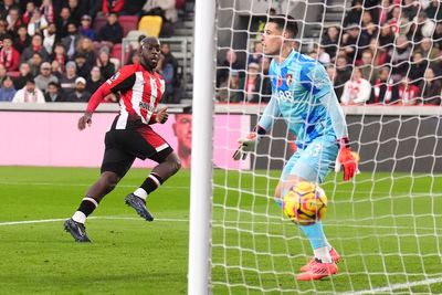 Brentford clinch five-goal thriller against Bournemouth