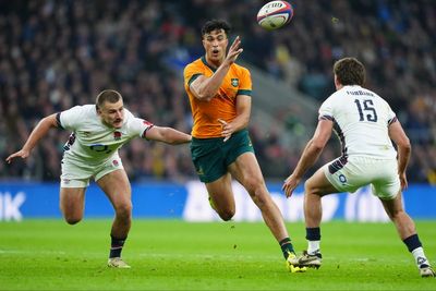 Joseph-Aukuso Suaalii sparkles to give Wallabies fresh life in dramatic win over England