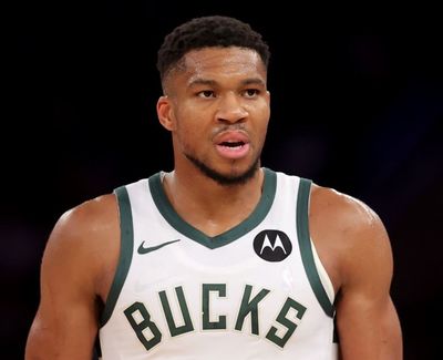 Giannis Antetokounmpo Scolds Bucks Reporter: 'You Can Leave'