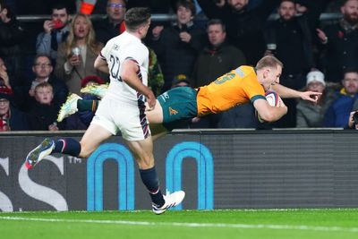 England beaten 42-37 by Australia in dramatic finish