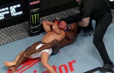 UFC Fight Night 247 video: Da’Mon Blackshear wobbles, taps Cody Stamann in first