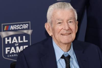 NASCAR Hall Of Famer Bobby Allison Dies At 86