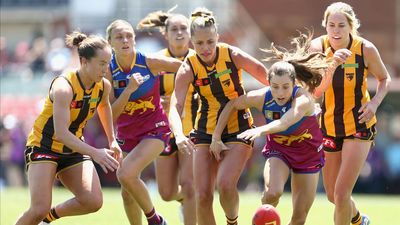 Lions fight past Hawks into AFLW prelim final