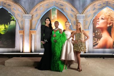 Original Wicked stars pose with Ariana Grande and Cynthia Erivo at LA premiere