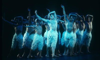 ‘You very rarely see men moving together like this’: Matthew Bourne on 30 years of his radical Swan Lake