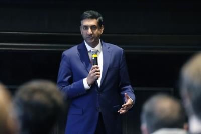 Democratic Rep. Ro Khanna Urges Party To Focus On Economy