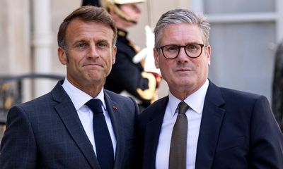 Starmer joins Macron on Armistice Day in Paris to show European solidarity