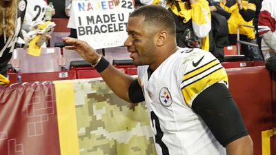 Russell Wilson, Bobby Wagner Shared Classy Moment After Steelers' Win Over Commanders