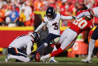 Chiefs block last-second field goal to beat Broncos 16-14