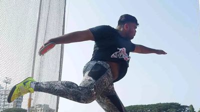 Servan breaking records for fun