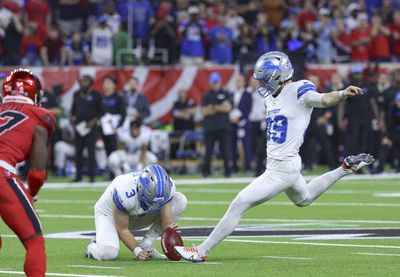 Lions overcome 16-point deficit, five Jared Goff interceptions to trip Texans