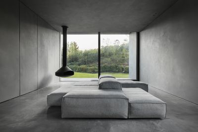 A monolithic house in rural Victoria celebrates 50 shades of grey