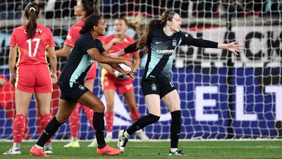 Last-minute Rose Lavelle Stunner Sends Gotham to NWSL Semifinals