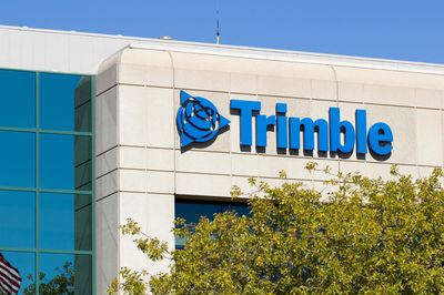 Are Wall Street Analysts Bullish on Trimble Stock?