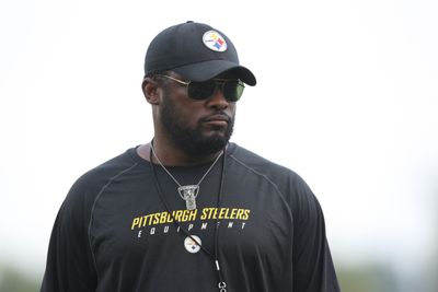 Steelers HC Mike Tomlin pushes back on comparing rookie QB Jayden Daniels to Lamar Jackson: ‘That’s a multi-time MVP’