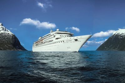 Travel Company Offers 4-Year Cruise Around the World