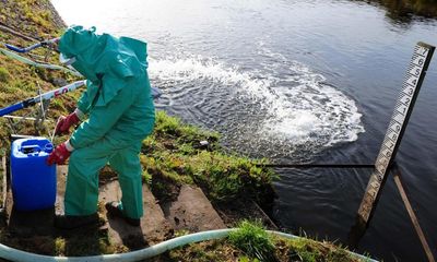 Government proposes testing bathing waters in England and Wales all year round