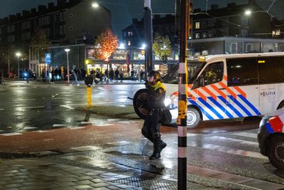 Unrest in Amsterdam as further arrests made over Maccabi clashes