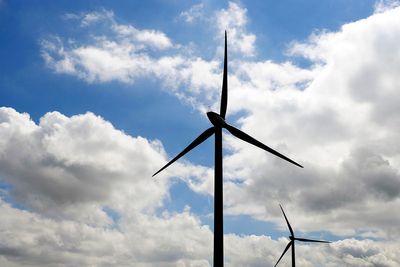 UK urged to rule out allowing wind turbines ‘controlled by hostile states’