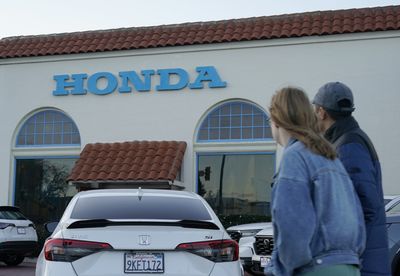 1.4 million more Honda, Acura vehicles face NHTSA engine probe