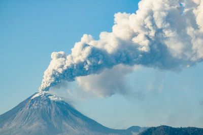 Bali flights cancelled after volcanic eruption near holiday spot creates dangerous ash cloud