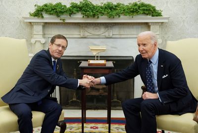 Biden dismisses journalist’s question on reaching deal for Gaza captives