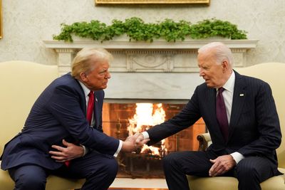 Trump meets Biden at White House in US presidential transition meeting