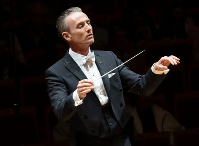 Alexander Shelley to become Pacific Symphony Orchestra music director for 2026-27 season