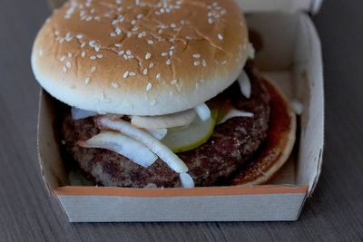 E. coli cases climb to 104 in McDonald's outbreak tied to slivered onions