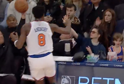 OG Anunoby nearly crashed into a courtside Anne Hathaway during Bulls-Knicks