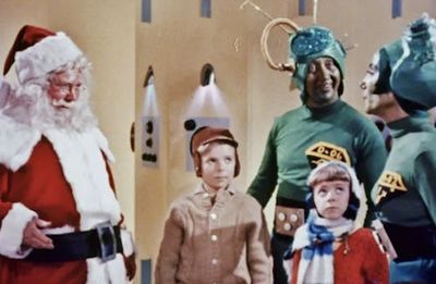 60 Years Ago, the Dumbest Sci-Fi Movie Ever Accidentally Became a Holiday Classic