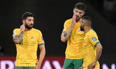 Socceroos haunted by mediocrity before surviving late scare in Saudi stumble