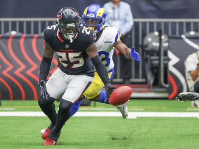 Texans cut veteran CB, sign former first-round OL