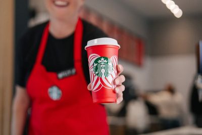 How to get a free Starbucks reusable red cup today