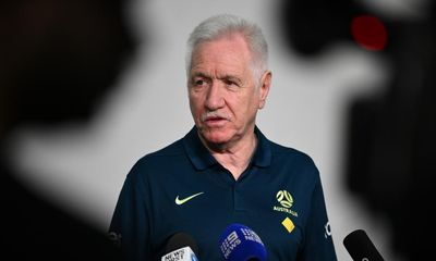 Sam Kerr still a way off return to action, says Matildas coach Tom Sermanni