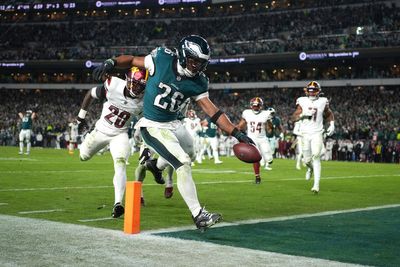 Saquon Barkley double propels Philadelphia Eagles past Washington Commanders