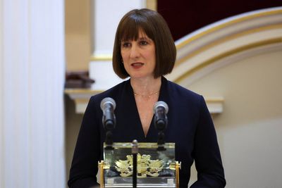 UK economy shrunk by 0.1% in September, shock GDP figures reveal in blow to Labour Chancellor Rachel Reeves