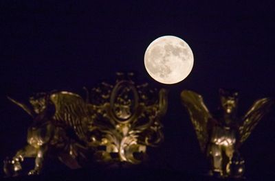 Beaver moon to dazzle skies in this year’s last supermoon: When to watch