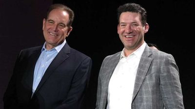 SI Media Podcast With CBS's Jim Nantz and Tony Romo