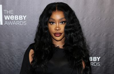 Nature-loving pop star SZA 'talks to plants'