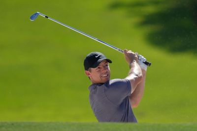 Rory McIlroy trails by one at halfway stage of DP World Tour Championship