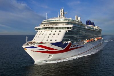 More than 100 seek compensation over norovirus outbreak on P&O cruise to Canary Islands