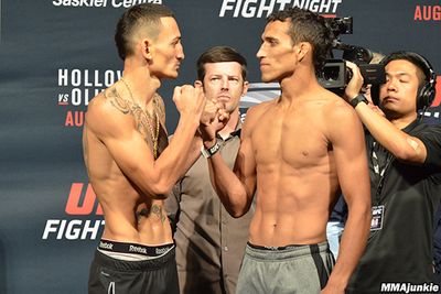 BMF champ Max Holloway would be honored to rematch ‘beast’ Charles Oliveira