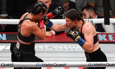 Katie Taylor retains titles with controversial win over Amanda Serrano