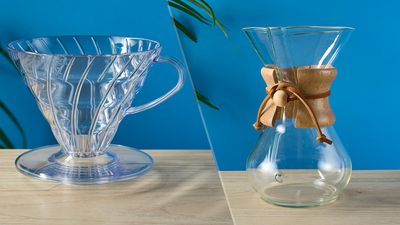 Hario V60 vs Chemex: Which manual coffeemaker is right for you?