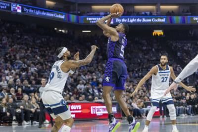 De'aaron Fox Scores Franchise-Record 60 Points In Kings' Loss