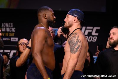 UFC 309 live updates: Results, round-by-round coverage of every fight