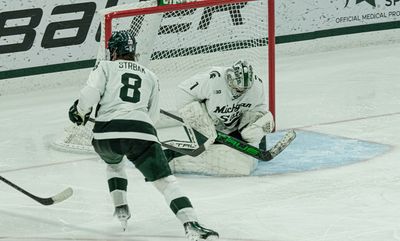 Michigan State hockey dominates Notre Dame in game one